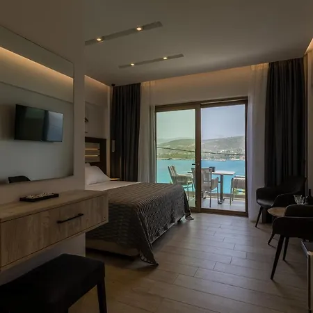 Lighthouse Appartement Stoúpa