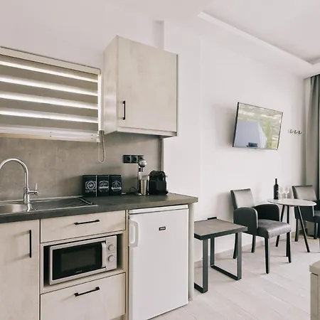 Lighthouse Apartment Stoupa